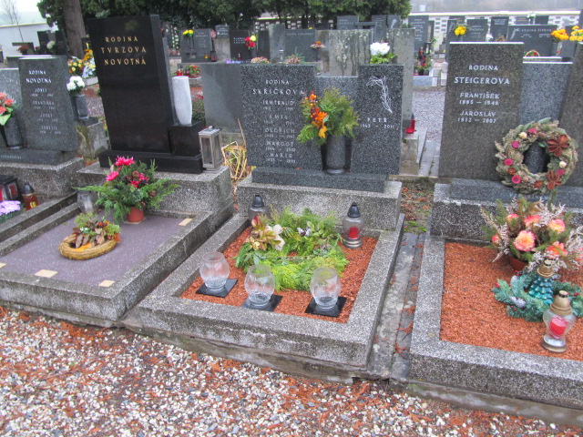 Grób Petr Skřička